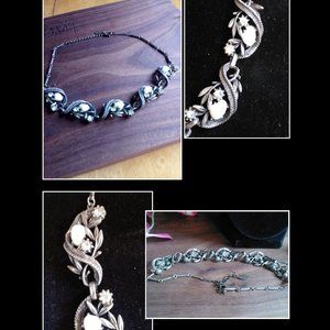 1968 White Cabochon & silvertone necklace